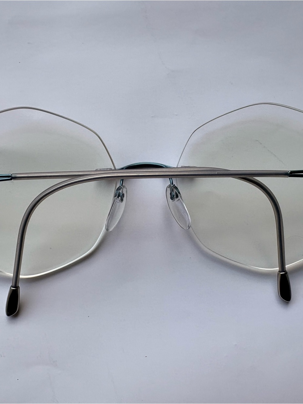 Silhouette Frame - Lite Spirit RL, Model 5569, Aqua 5040 - Rimless